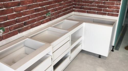 А я решил сделать кухню сам впервые делал, на всё ушло 25 тыс. 02