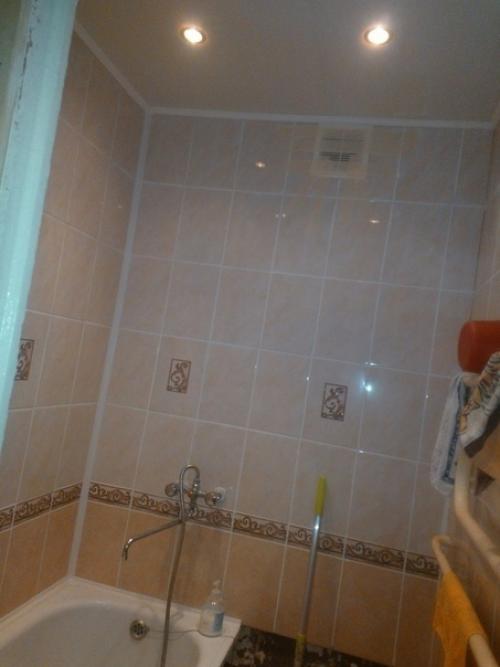 Женщины тоже могут класть плитку. 06