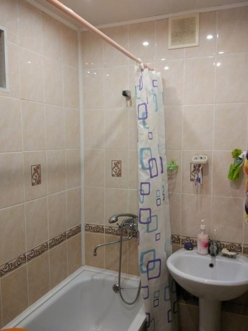 Женщины тоже могут класть плитку. 07