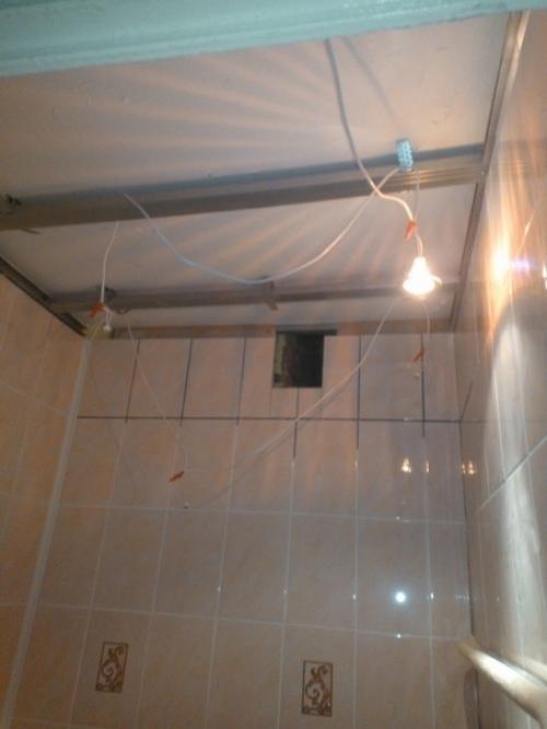 Женщины тоже могут класть плитку. 05