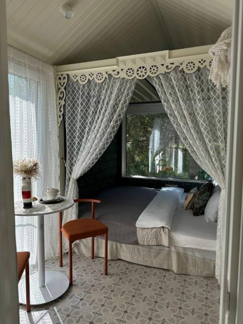 Глэмпинг Зелёная Тропа в тульской области - это отдых на природе с комфортом. 04