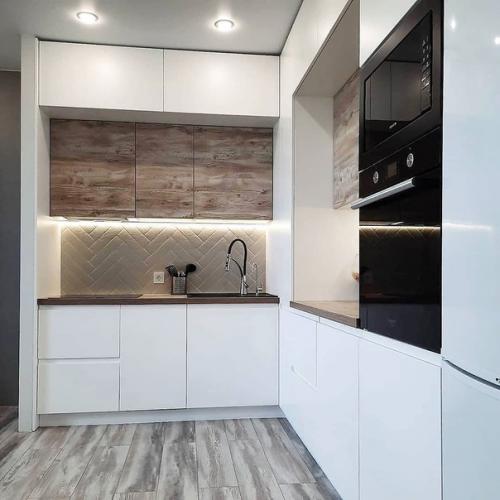 Чтобы увеличить вмеcтимоcть вашей кухни на 30%, то нужна кухня c антpеcолями. 01