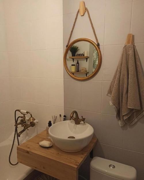 Обновить старый ремонт в ванной - это не всегда дорого. 04