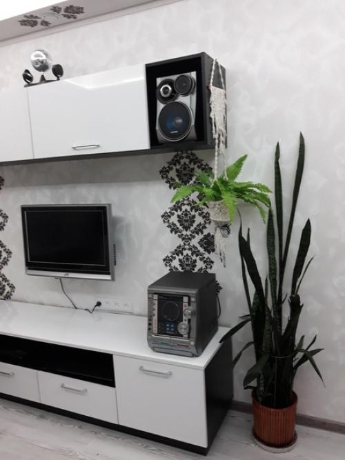 Я люблю такие цвета, они нейтральные, меняй аксессуары и все. 02