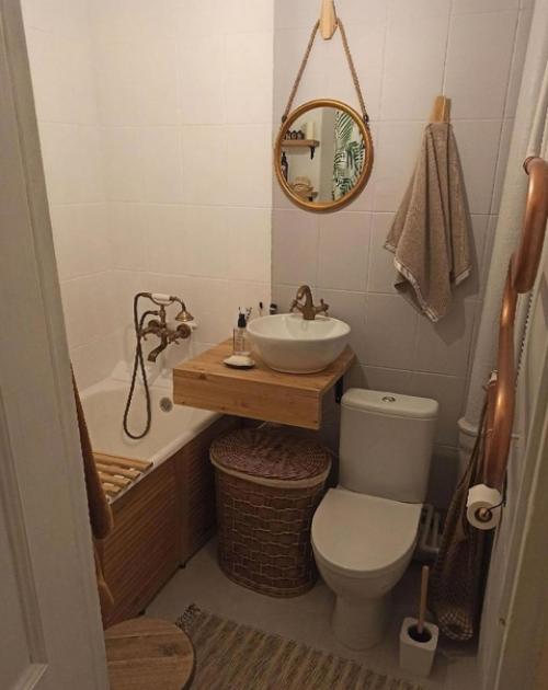 Обновить старый ремонт в ванной - это не всегда дорого. 05