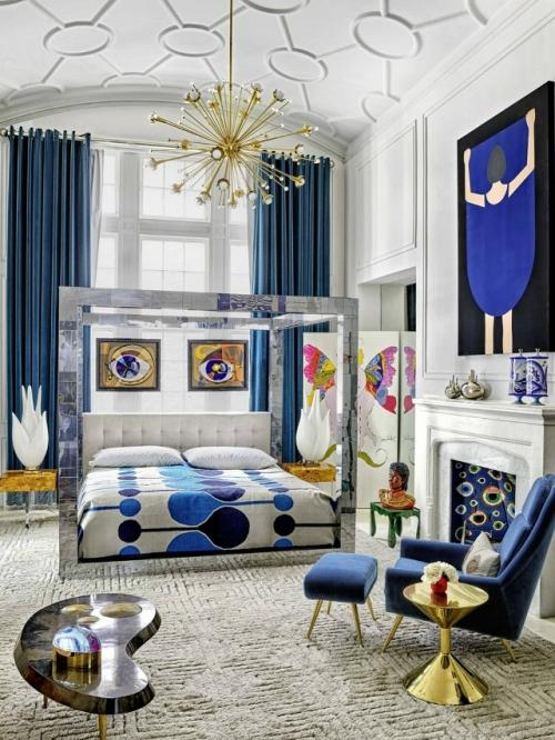 Американский дизайнер Джонатан Адлер несколько лет назад полностью переосмыслил свою квартиру в Гринвич - виллидж, где живёт уже более 25 лет. 03