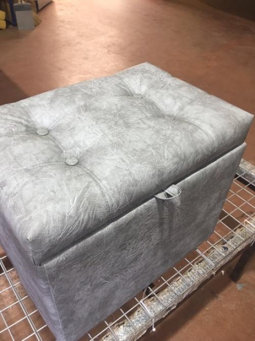 Сделал уют на балконе мебель сделал из старого шкафа. 03