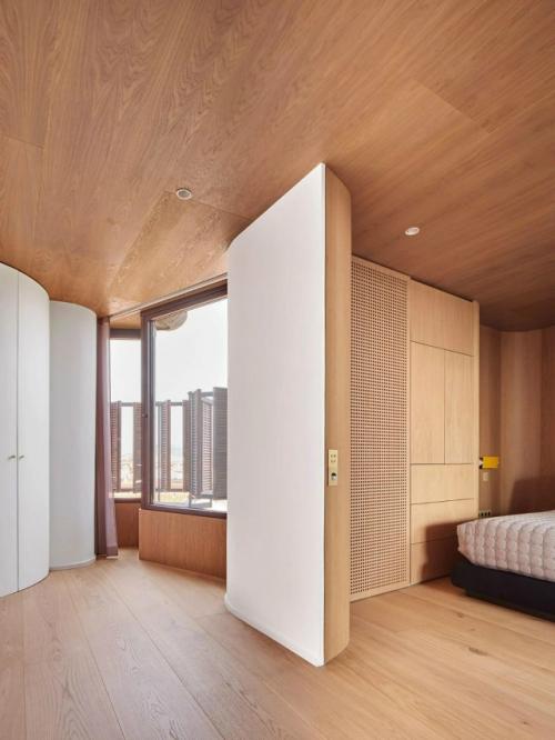 Квартира в башне Torres Blancas в Мадриде получила вторую жизнь благодаря архитекторам Studio Noju. 01