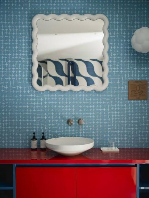 В Римини появился необычный дизайнерский отель Mode, открытый на месте старого здания Arlesiana. 04