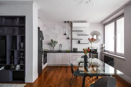 Строгий стиль интерьера с преобладанием серых и черных оттенков. 03