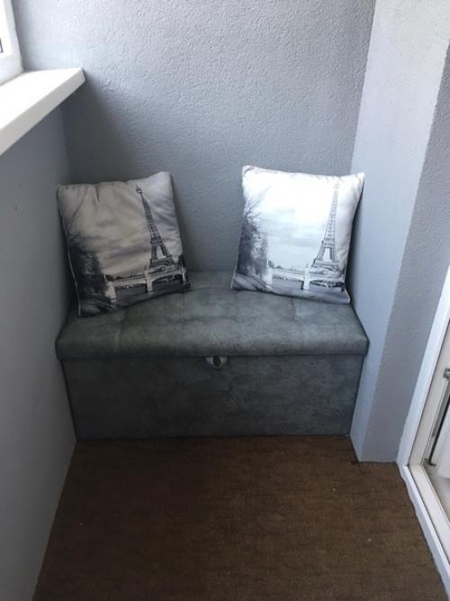 Сделал уют на балконе мебель сделал из старого шкафа. 01