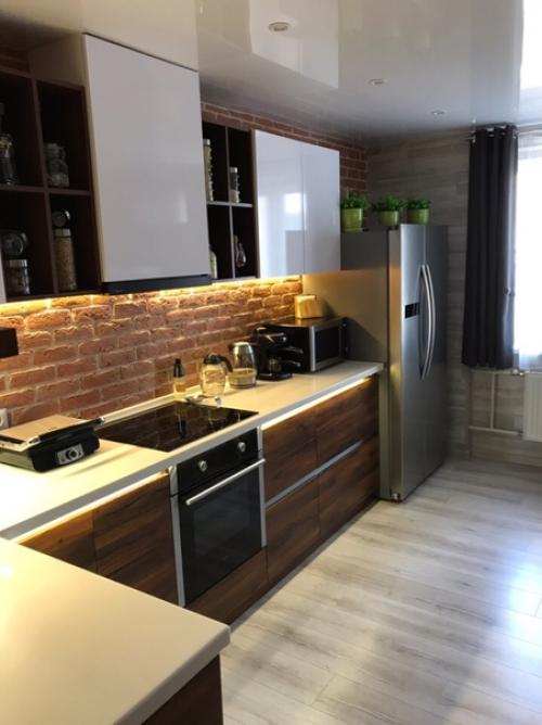 Планировку и оформление продумывали сами. 02