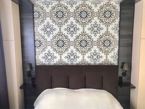 Наша спальня.  Ремонту 2 года. 05