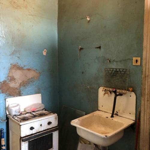 Зато в Москве) ну опять же, раз есть предложение, значит есть спрос - а это главное. 02