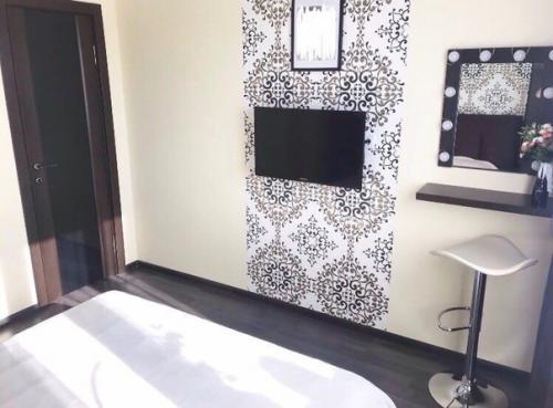 Наша спальня.  Ремонту 2 года. 07