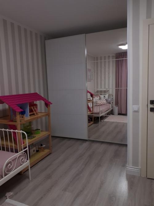 Сделали ремонт в детской. 03