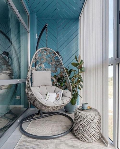 Лишь в том случае, если вдруг, ремонт у вас уже закончился, а вы так и не решили, какой ремонт будет на балконе. 02