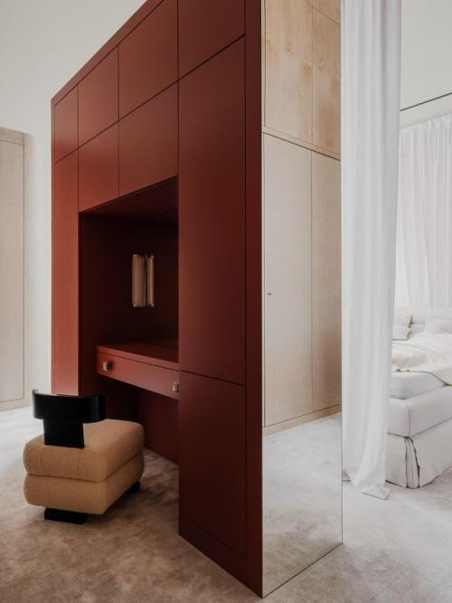 Главная особенность этой квартиры - потолки высотой почти пять метров. 06 Главная особенность этой квартиры - потолки высотой почти пять метров. 06