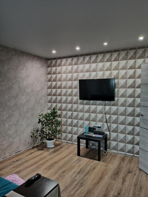 Была стена утеплена стекловатой (угловая квартира), будем снаружи утеплять. 09