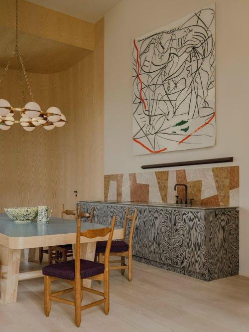 Главная особенность этой квартиры - потолки высотой почти пять метров. 08 Главная особенность этой квартиры - потолки высотой почти пять метров. 08