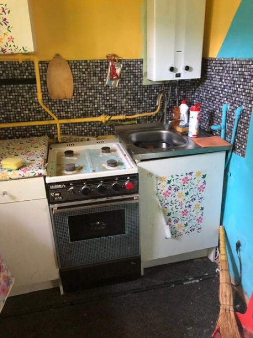 Маленькая кухня в хрущевке.