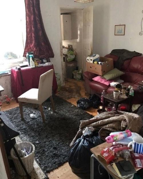 Даже не верится, что такой беспорядок можно было убрать. 01