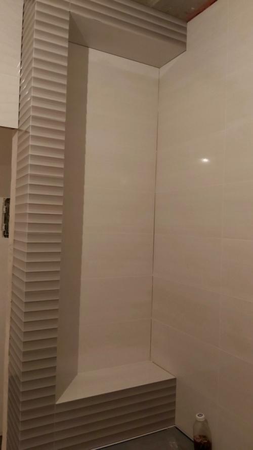 Никаких профилей, никаких порожков, ничего лишнего. 04