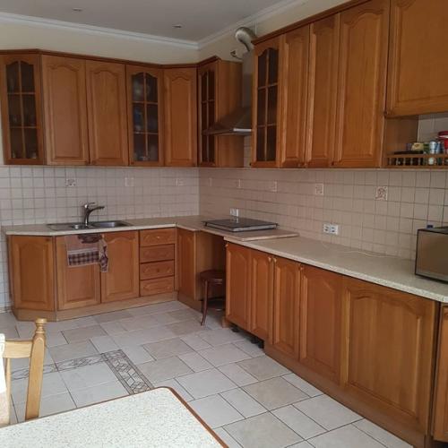 Истинное удовольствие получаю от свежих ремонтов, интересных проектов, современных материалов, что демонстрируются в этой группе. 06