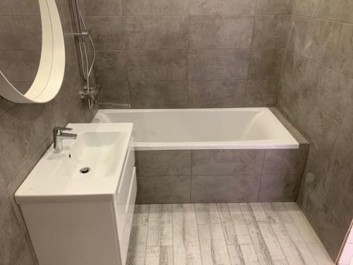 Ремонт квартиры.  Серый, безусловно, является одним из наиболее часто используемых цветов в интерьере.