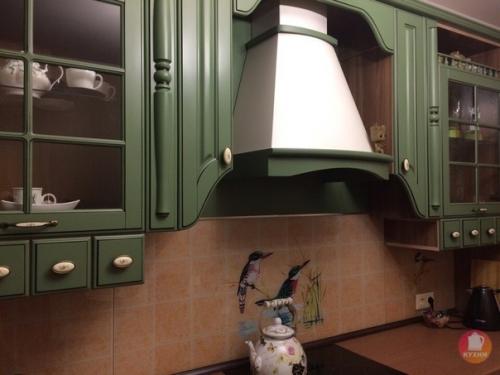 Кому-то белые кухни нравятся, а кому-то - нет. 03