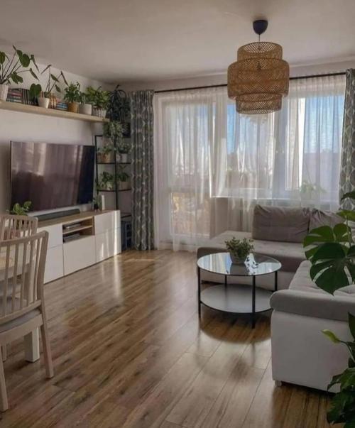 А скандинавский стиль может быть даже очень уютным и милым. 03