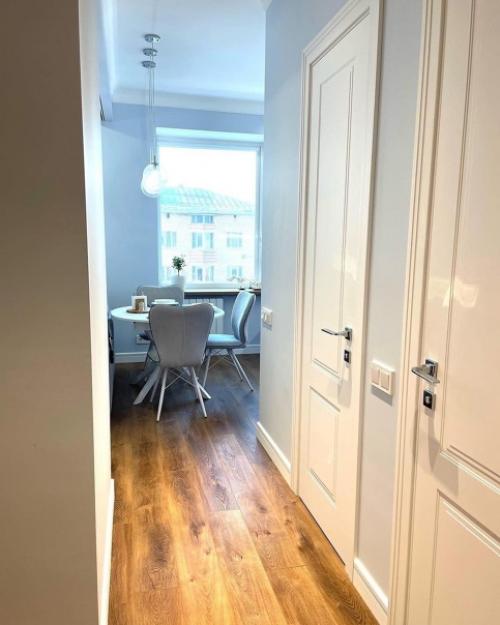 Просто белый интерьер - это скучно. 06