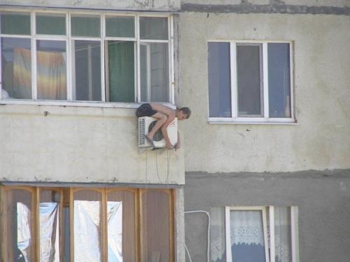 Хорошо, когда ты родился в рубашке. 03