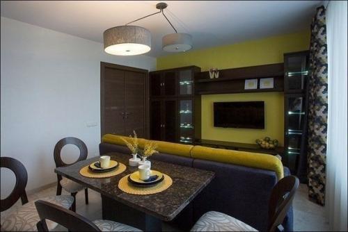 Вот такой ремонт сделал наш подписчик в квартире матери. 01