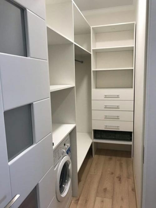 А вот еще вариант однушки. 05