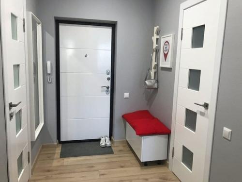 А вот еще вариант однушки. 08