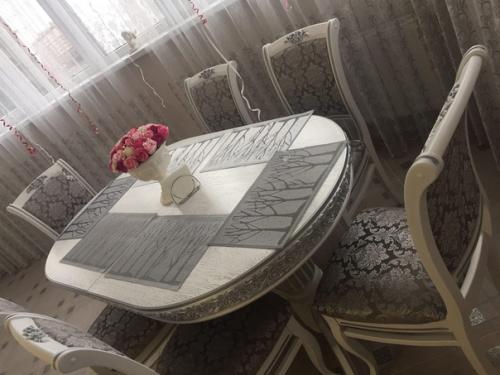 Добрый вечер!  Хочу показать свою кухню - гостиную и коридор. 02