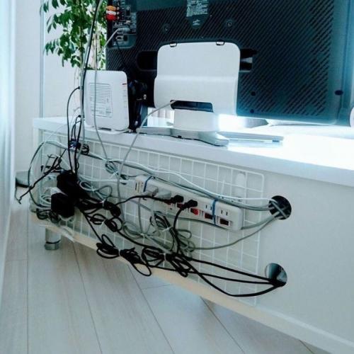 Как спрятать провода в квартире. 05