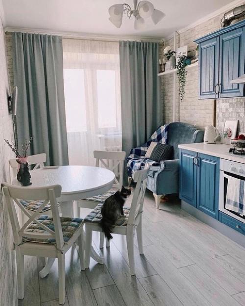 Светлая легкая кухня получилась. 06