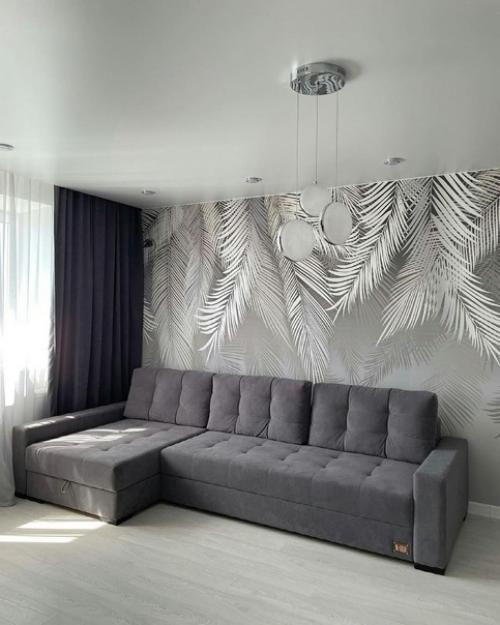 А какой кот в прихожей замечательный.