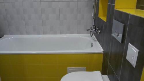 Дизайн ванной в желто - сером цвете. 03