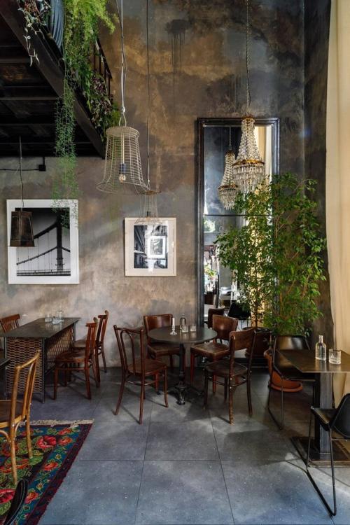 Кафе в красной поляне: стиль, вдохновлённый архитектурой пространства. 01