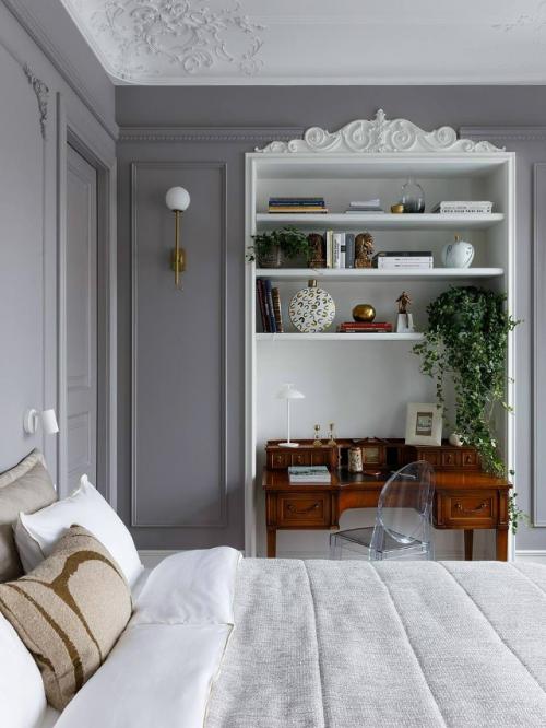 Мебель для компактных пространств стоит подбирать так, чтобы каждый предмет работал на функциональность и визуальную лёгкость. 02