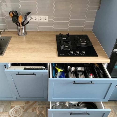 От подписчицы:  Кухня маленькая, поэтому мы всё тщательно рассчитали. 02