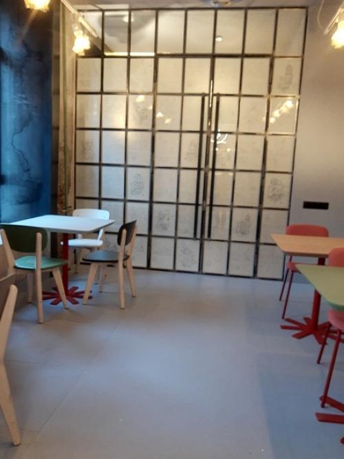 Всем привет сделал такую вот дверь - перегородку. 02