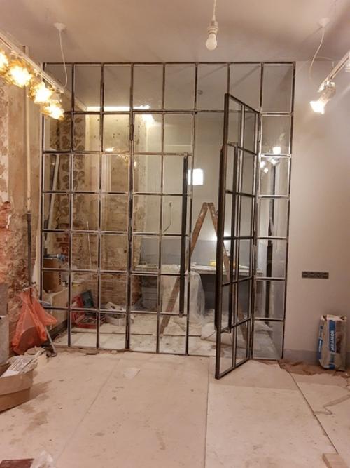 Всем привет сделал такую вот дверь - перегородку. 05