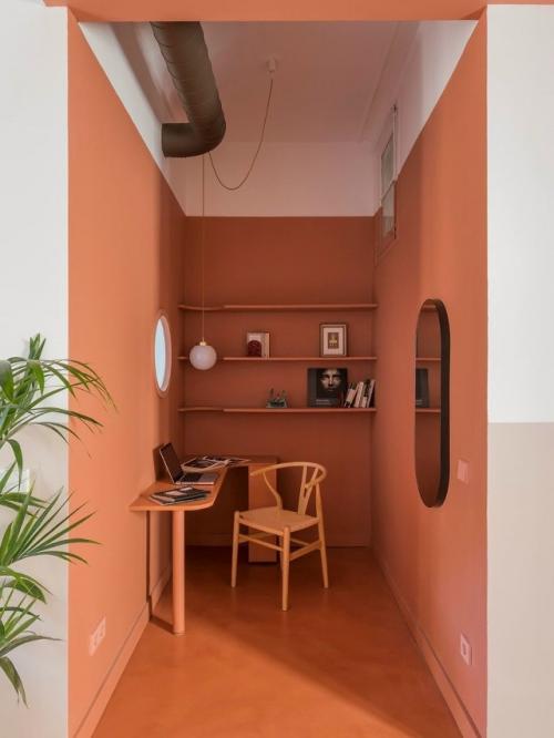 Терракотовый цвет в интерьере создаёт атмосферу тепла и уюта. 07