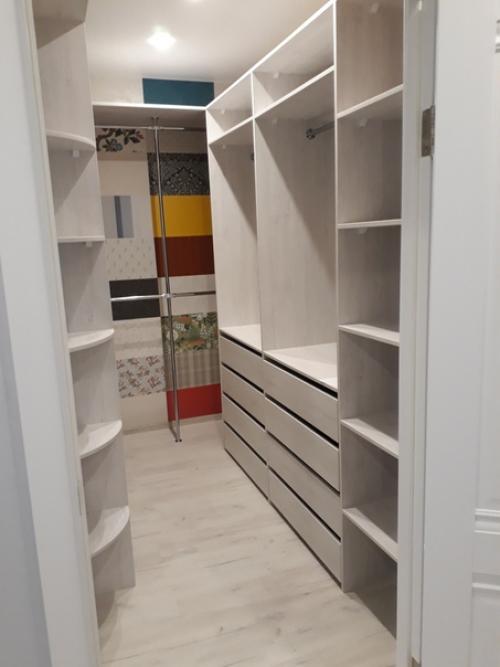 Замечательная гардеробная от нашей подписчицы. 01