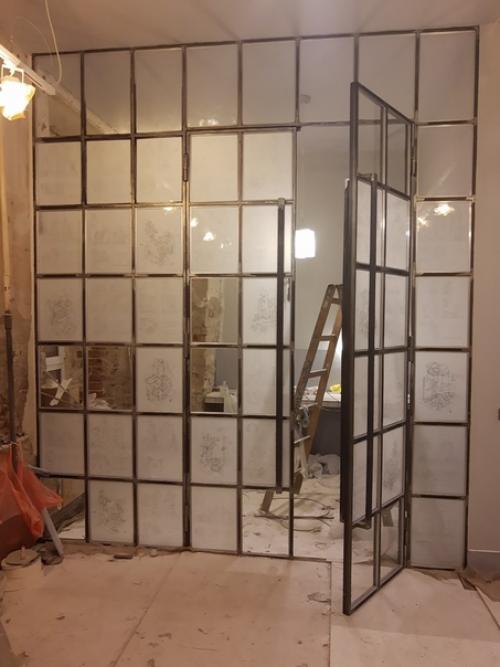 Всем привет сделал такую вот дверь - перегородку. 04