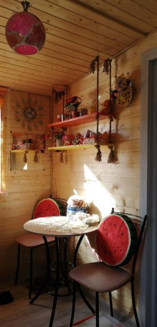 От подписчицы:  Много скидывают домов своими руками и я решила похвастаттся руками мужа построил один за 2 недели. 05